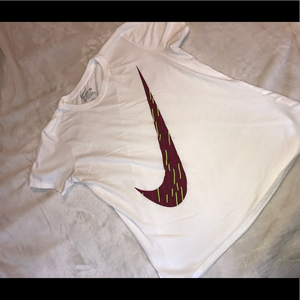 White nike shirt